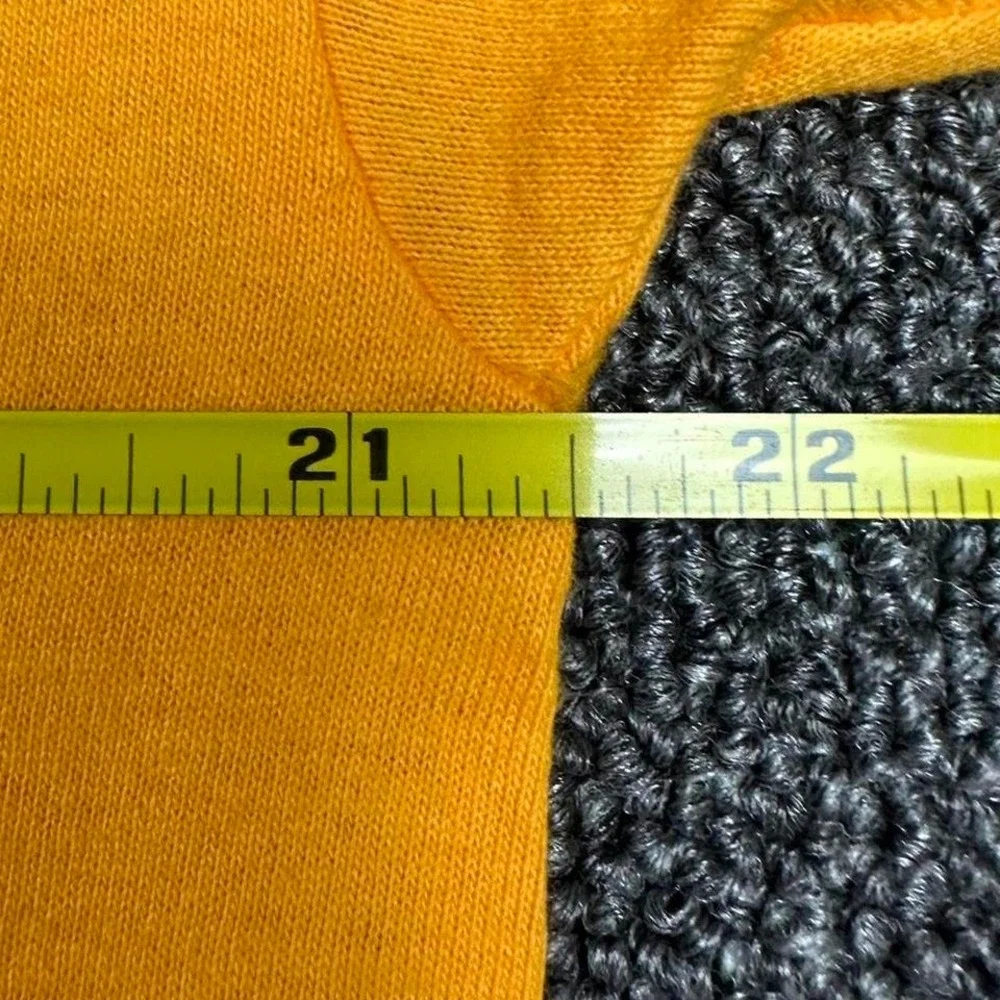 Vintage Yellow Reebok Pittsburgh Steelers Helmet shirt  Size Medium